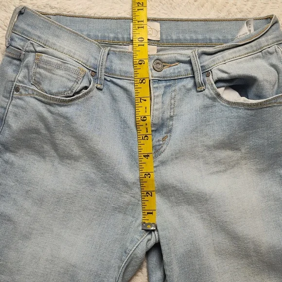 Levi's 515 Capri Women's Size 4 Denim Blue Jean Capris - Picture 3 of 8